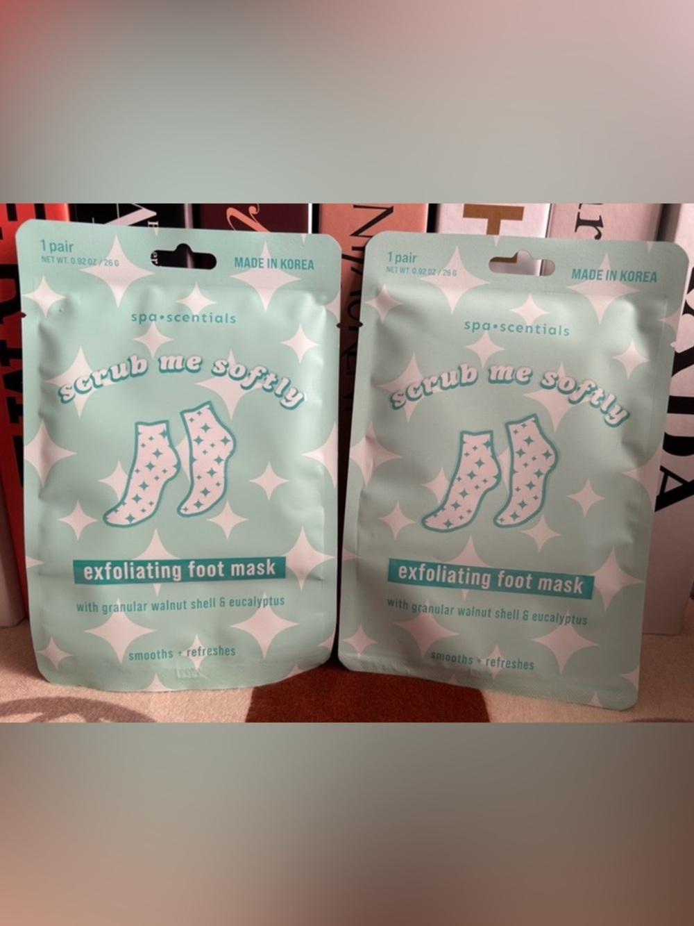 💎 NEWc💎 Spa-scentials Scrub Me Exfoliating Foot Mask - Mint 💎